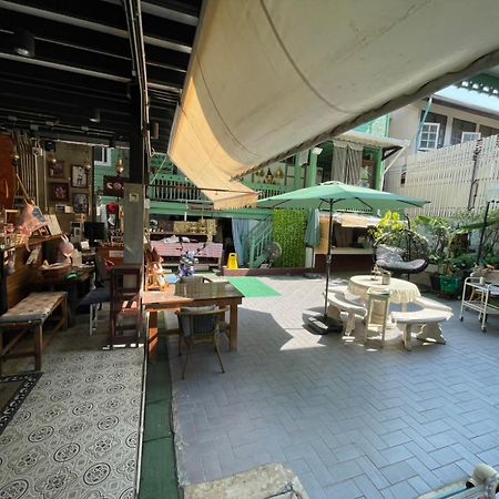Green Teak House Bangkok Dış mekan fotoğraf