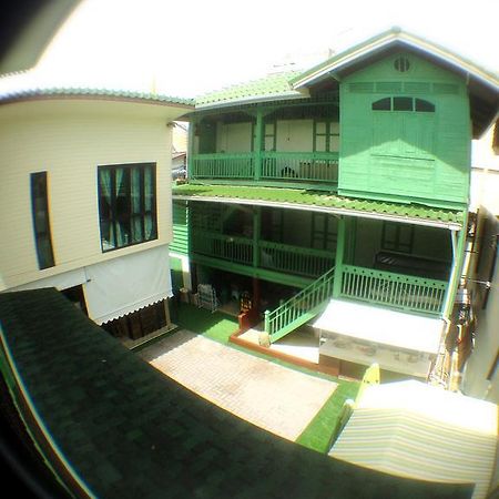 Green Teak House Bangkok Dış mekan fotoğraf