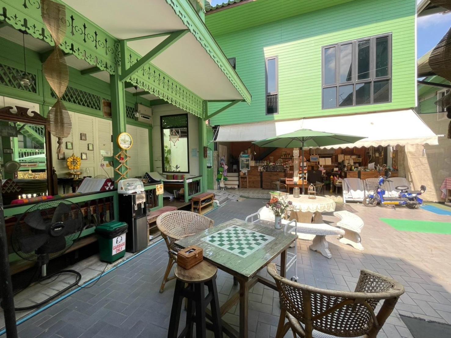 Green Teak House Bangkok Dış mekan fotoğraf