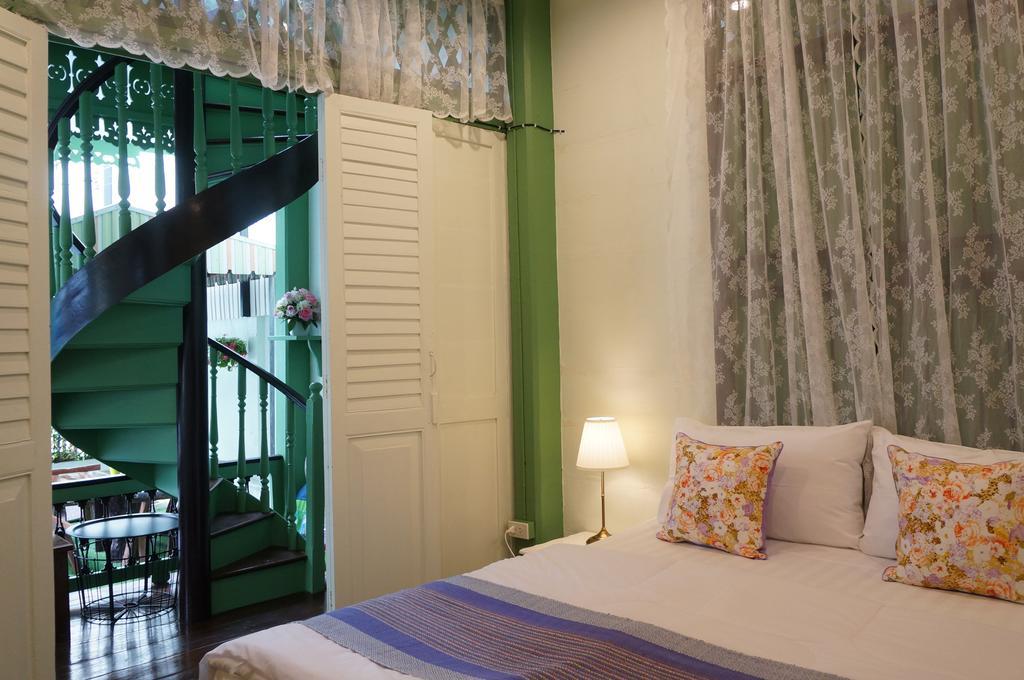Green Teak House Bangkok Dış mekan fotoğraf